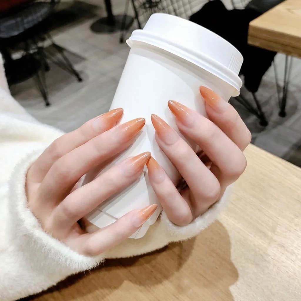 Móng Tay Giả Dài Gradient Thời Trang