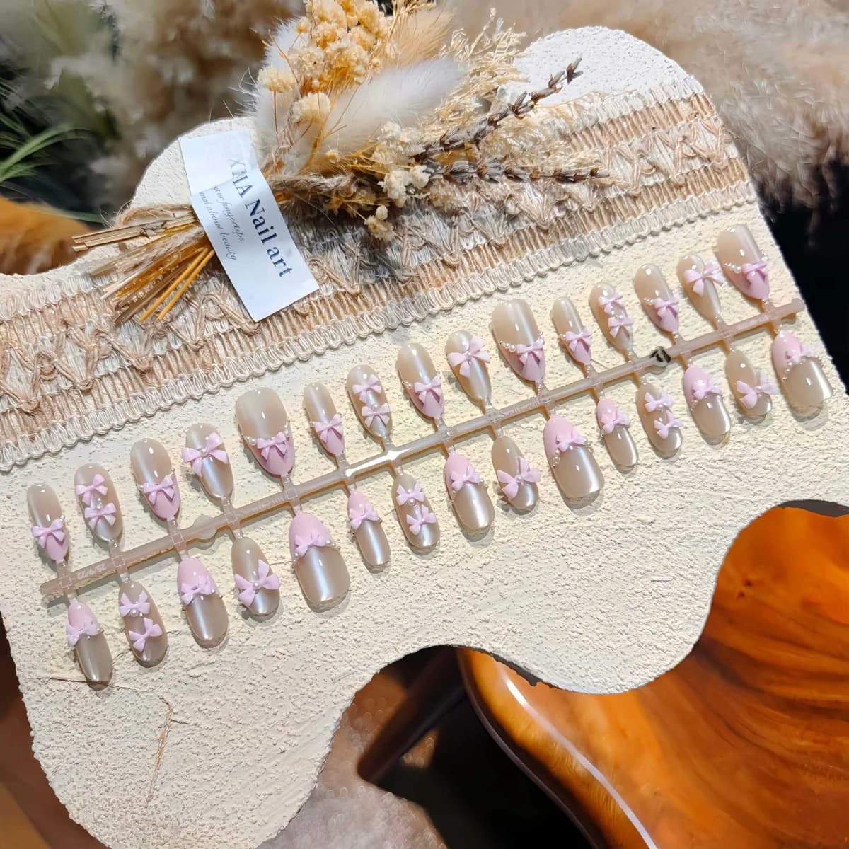 Móng Tay Giả Cánh Bướm Hồng Mắt Mèo Nhũ Nơ