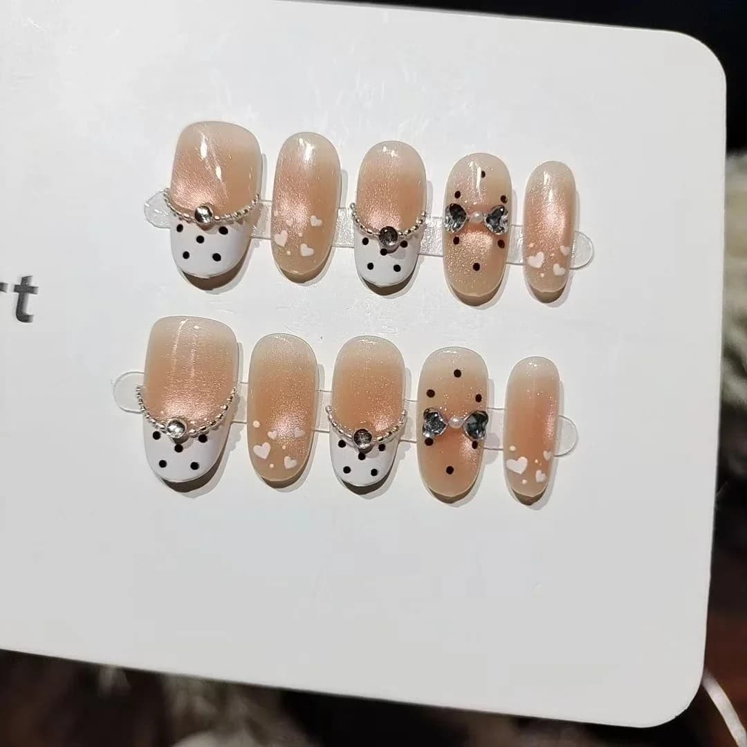 Móng Tay Dán Ngắn Oval Chấm Bi Ngọc Trai Hiệu Ứng Mắt Mèo Lấp Lánh