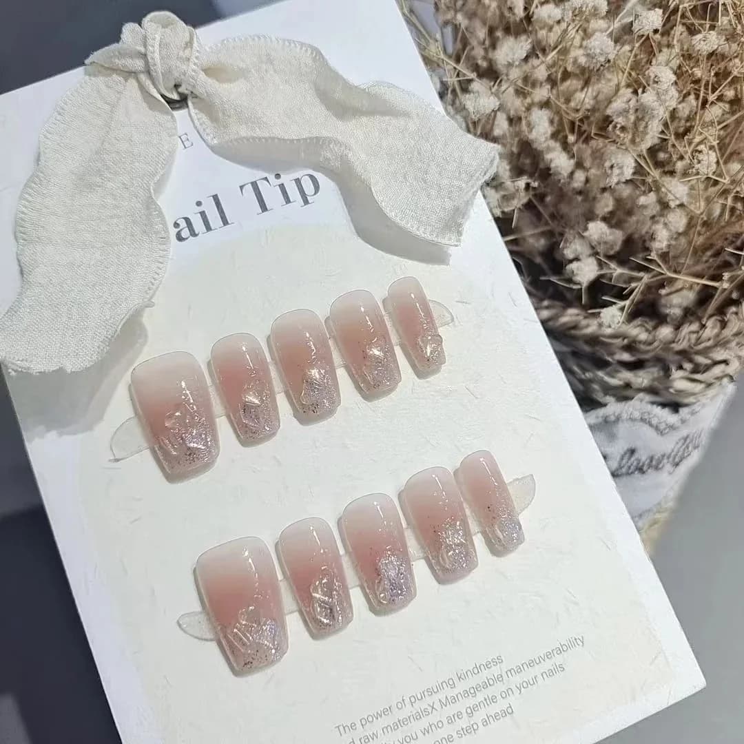 Móng Tay Giả Ngắn Trung Bình Hình Quan Tài Màu Hồng Trái Tim Đá Quý